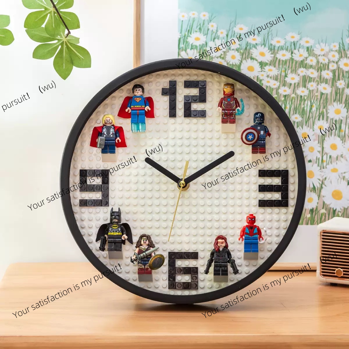 ساعة حائط على شكل شخصيات كرتون - مراجعة Interior Design Lego وسعره